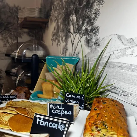 De La Paix 2*